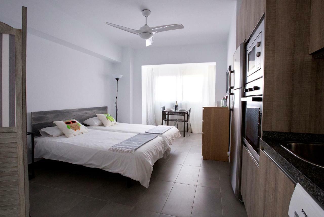Apartamento Malagueta Beach 10 Малага Экстерьер фото