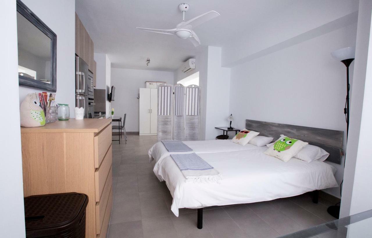 Apartamento Malagueta Beach 10 Малага Экстерьер фото