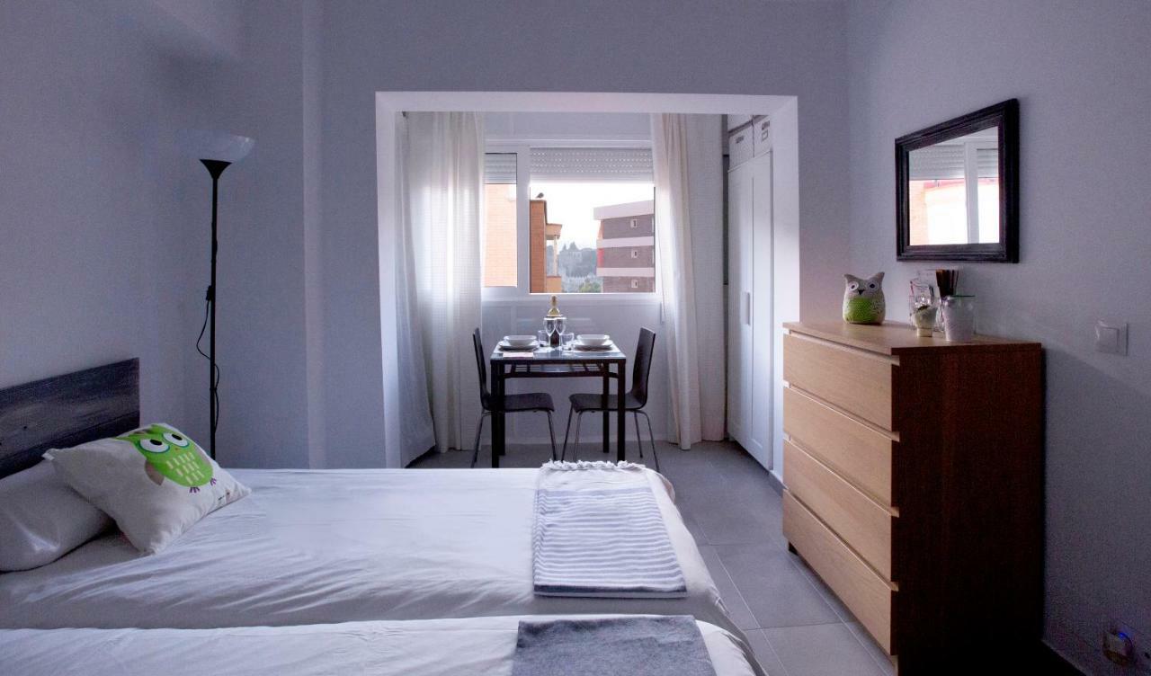Apartamento Malagueta Beach 10 Малага Экстерьер фото
