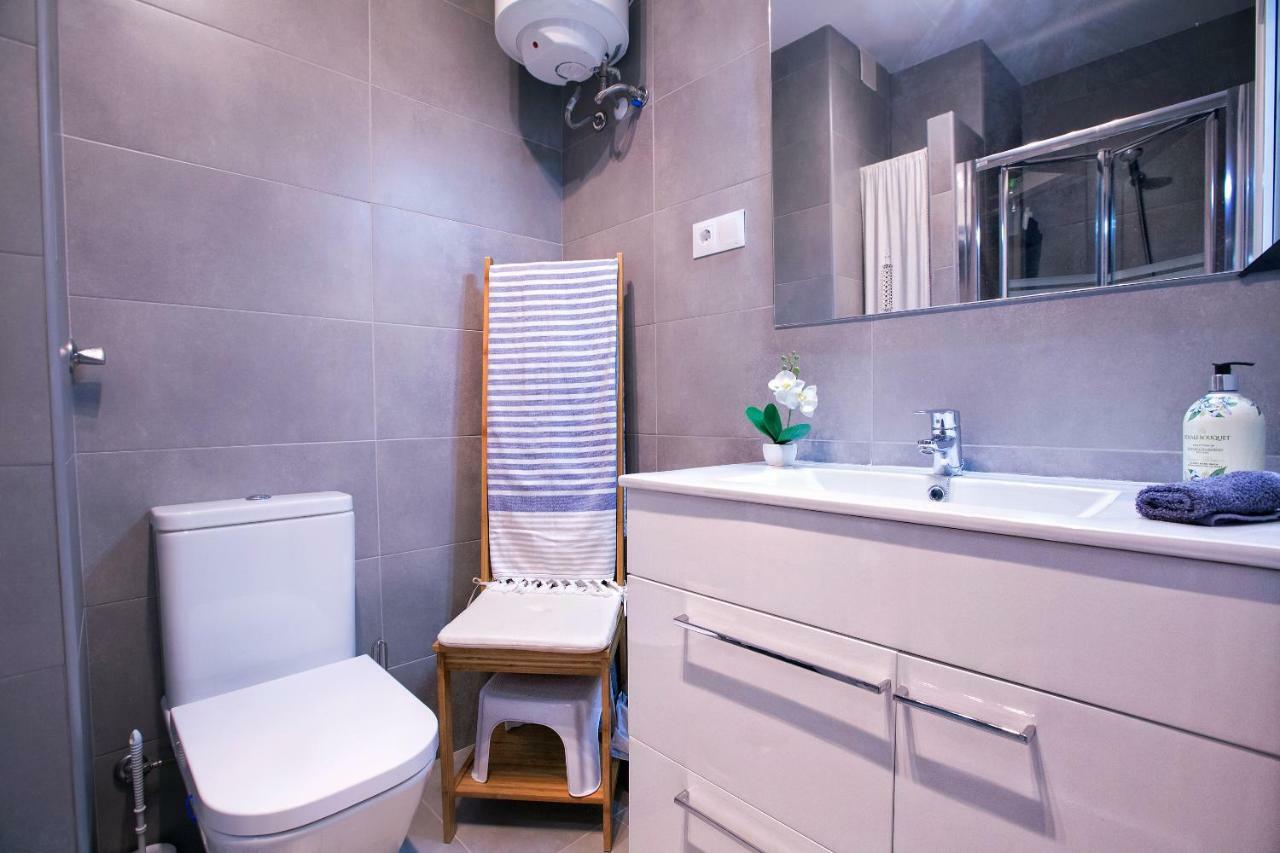 Apartamento Malagueta Beach 10 Малага Экстерьер фото